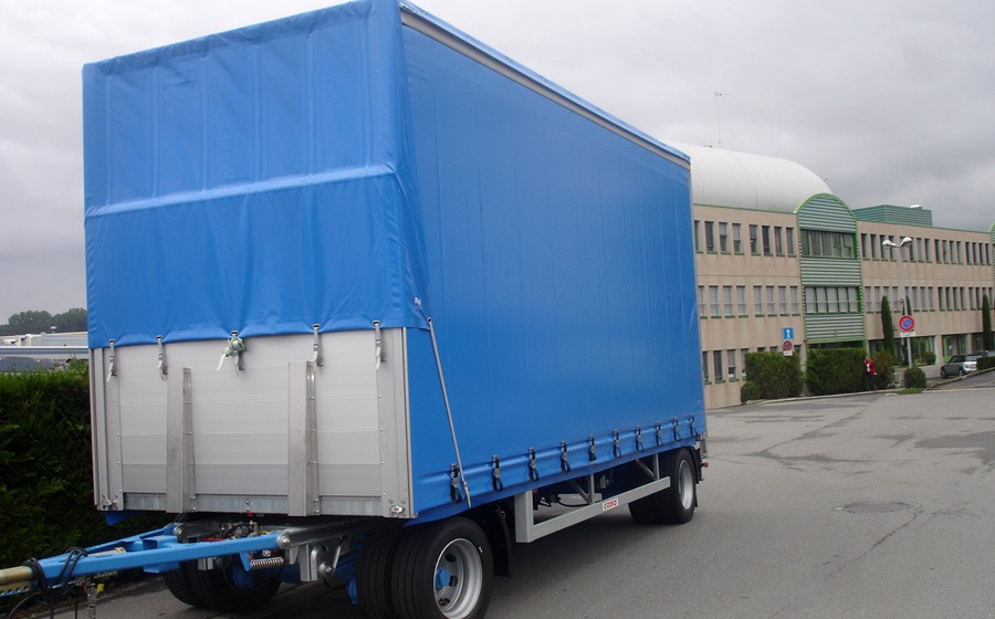 Pont bâche bleu