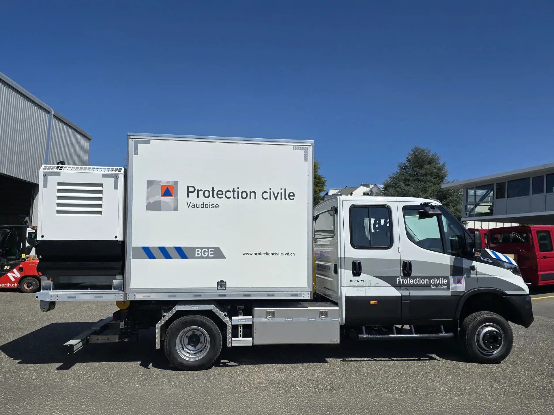 Constructions Speciales Vehicule Protection Civile Carrosserie Sensi Sensi - Constructions speciales vehicule protection civile carrosserie sensi